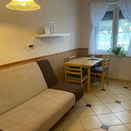 Platan Appartement *